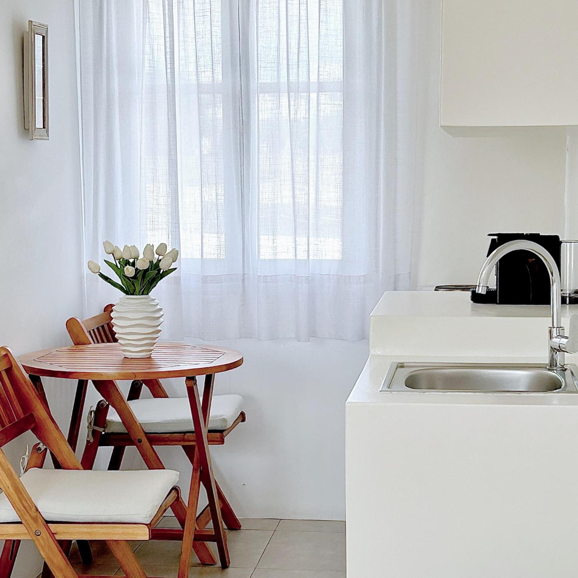 Anita Rooms & Suites Milos Adamantas  Buitenkant foto