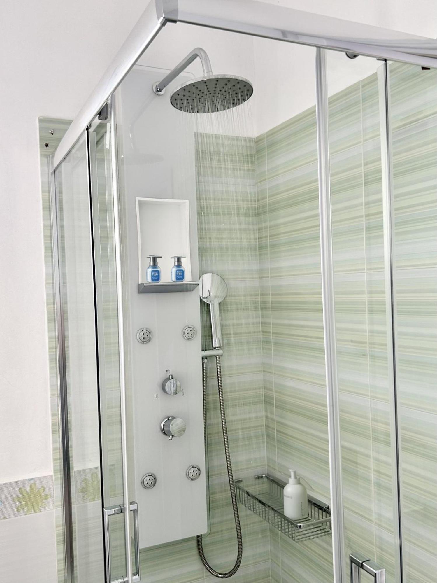 Anita Rooms & Suites Milos Adamantas  Buitenkant foto